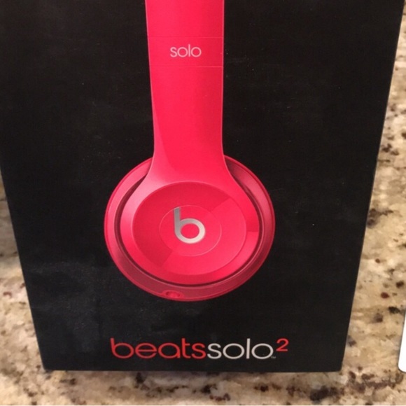 Beats by Dre Solo 2 headphones - Picture 5 of 7